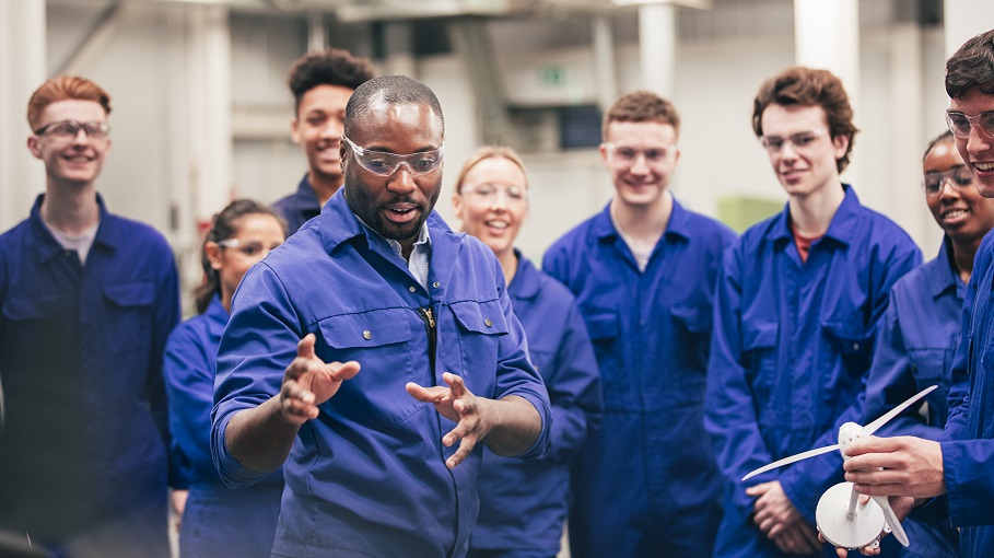 Develop qualifications image