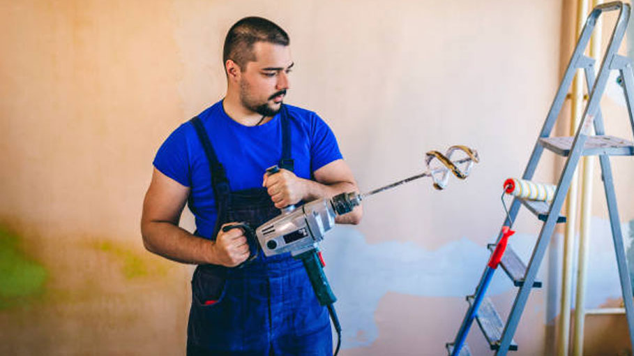 spray plasterer image